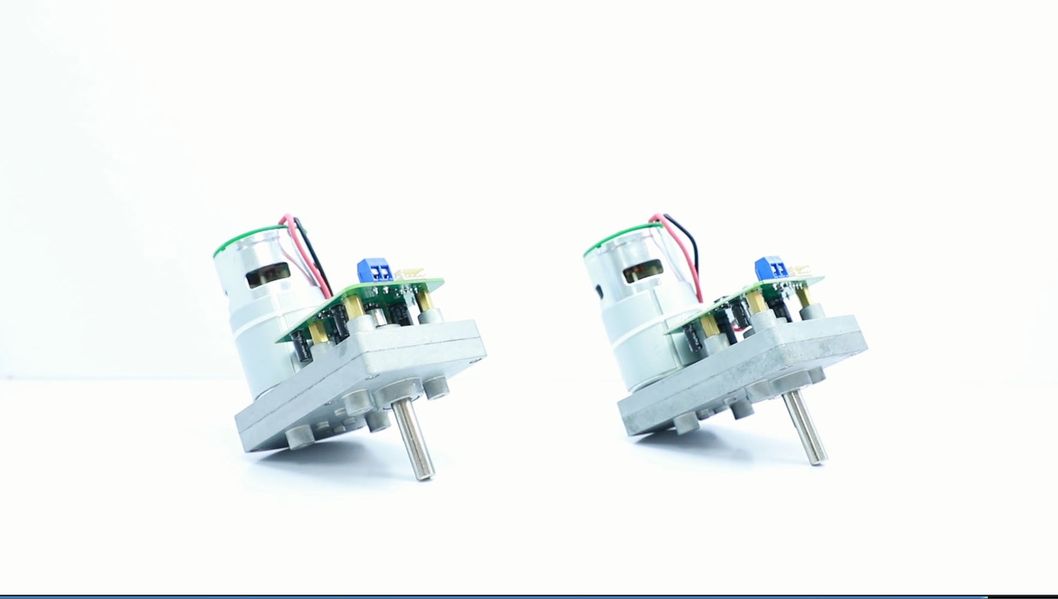 Feetech Fs90-Fb Micro Servo with Position Feedback Potentiometer Through a Fourth (green) Wire